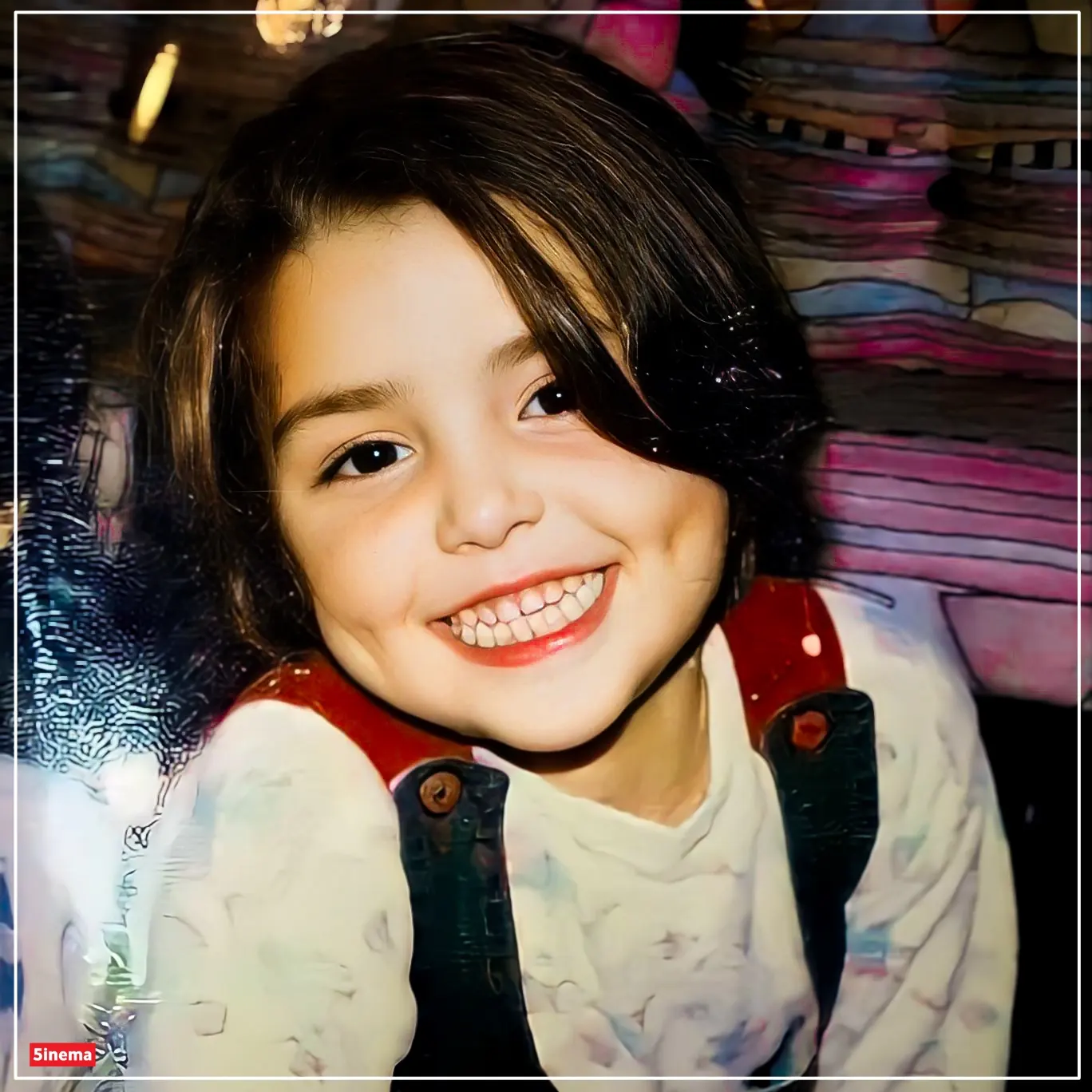 Hande Erçel's Childhood Photo